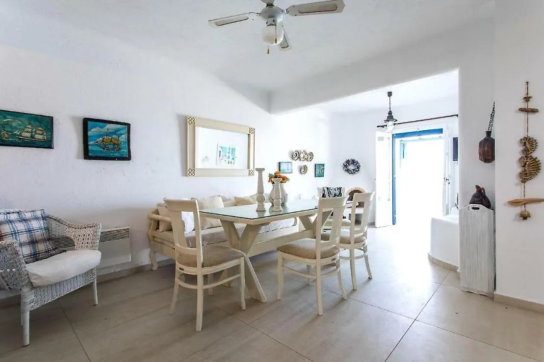 Mykonos Coastal Retreat - Giovanna'S Beachfront Escape With Jacuzzi Mykonos Town