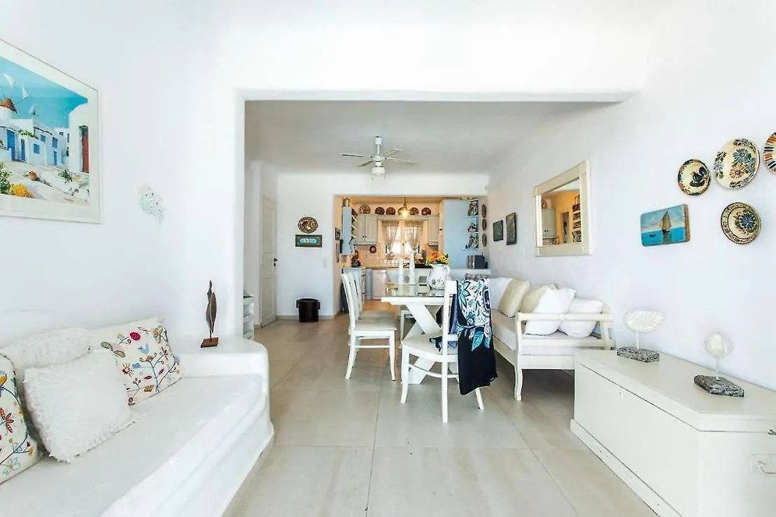 Ferienhaus Mykonos Coastal Retreat - Giovanna'S Beachfront Escape With Jacuzzi Mykonos Town
